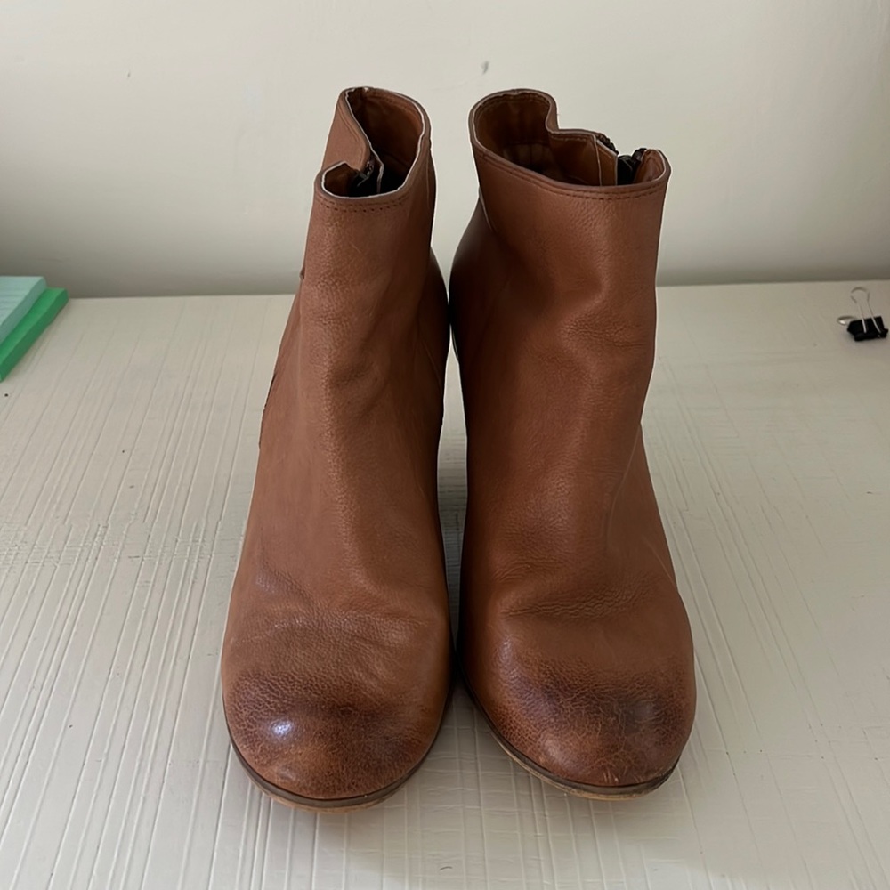 NWOT Nordstrom leather booties